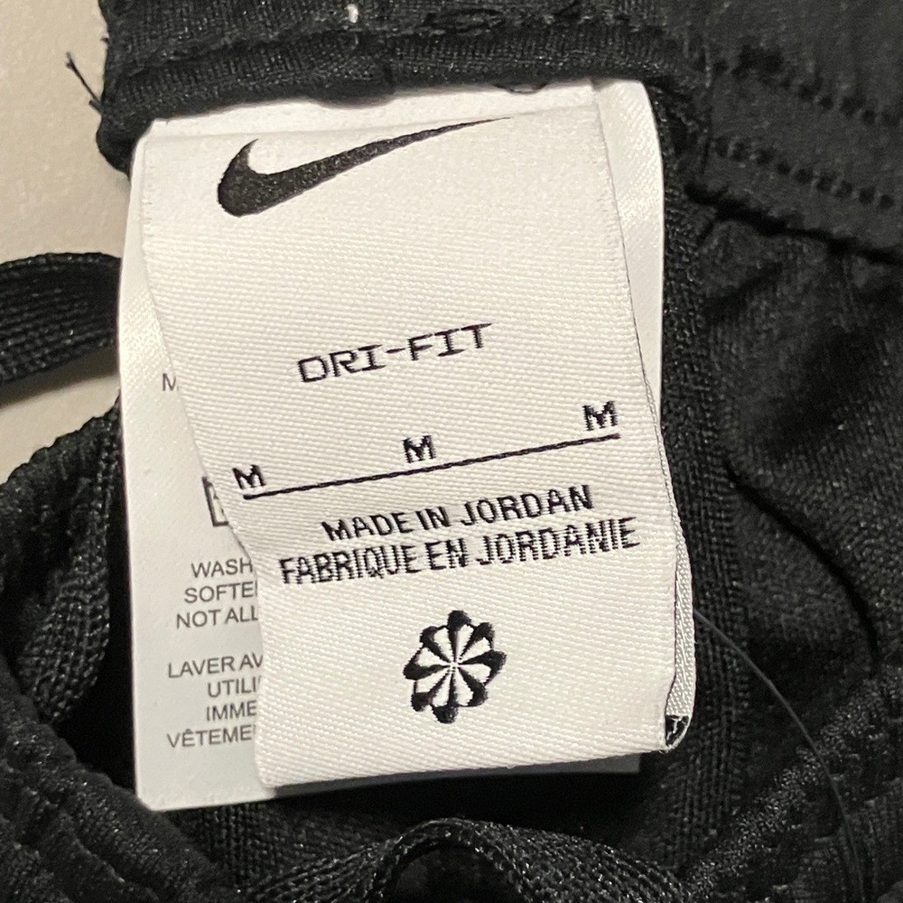 — Medium Black Nike Women’s Standard Fit Dri-Fit Pants - Picture 3 of 8